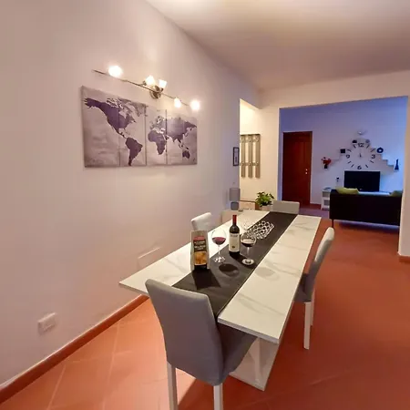 Apartment Tranquillo A 10 Min Dal Centro Florence