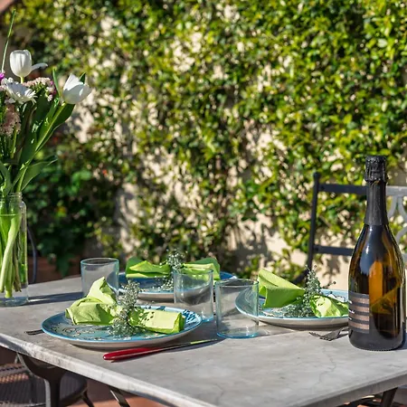 Διαμέρισμα Borgo Albizi Penthouse - 360 Terrace View