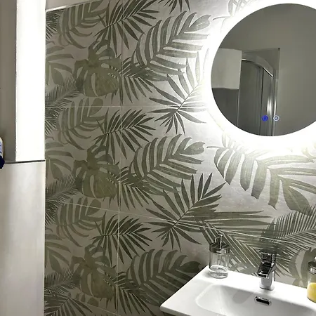 Del Re Apartment *