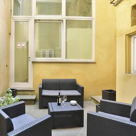 Historic Loft In The Heart Of Apartment Florenz