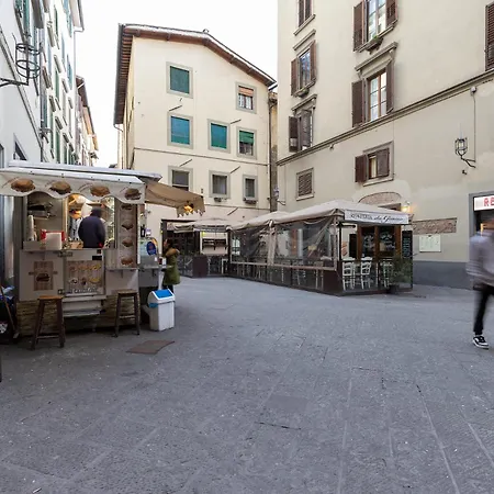Apartment In The Heart Of Florenz