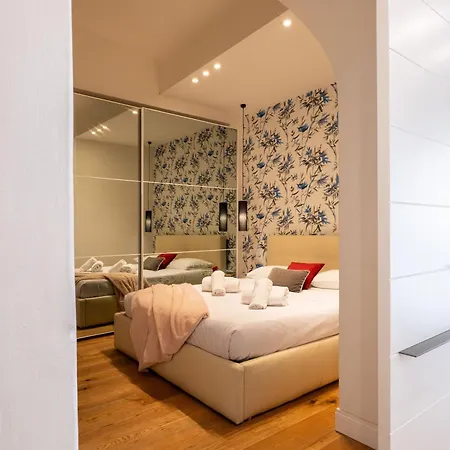 Ta - One Bedroom Luxury In The Fashion District Apartment Florence