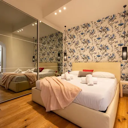 Apartment Ta - One Bedroom Luxury In The Fashion District Florence