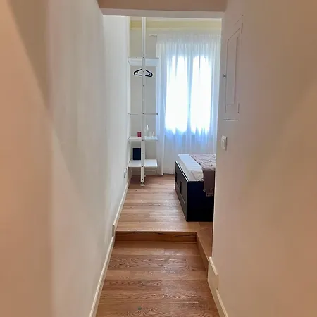 Apartment Stop&sleep Monolocali Essenziali A 5 Min Dagli Uffizi