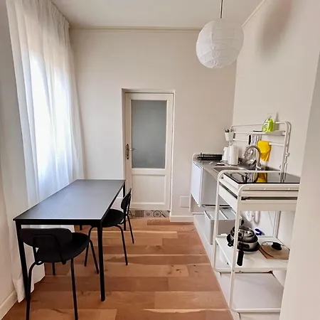 Apartment Stop&sleep Monolocali Essenziali A 5 Min Dagli Uffizi