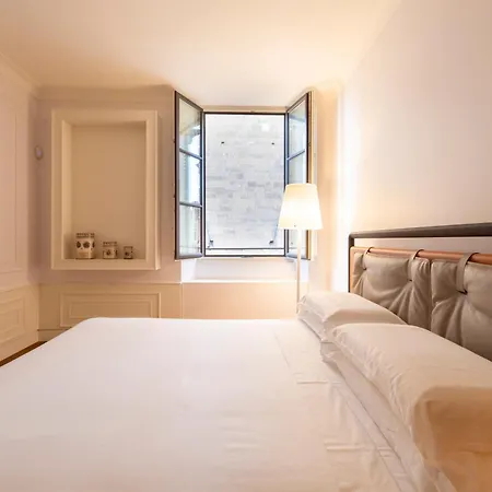 Corte Calzaiuoli Elegant B&B 2*