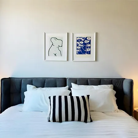 Modern High Floor With Park View