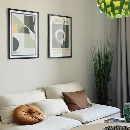 Modern High Floor With Park View Apartment