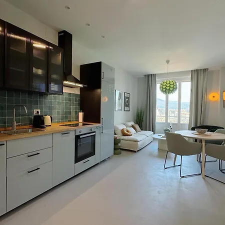 Apartment Modern High Floor With Park View *