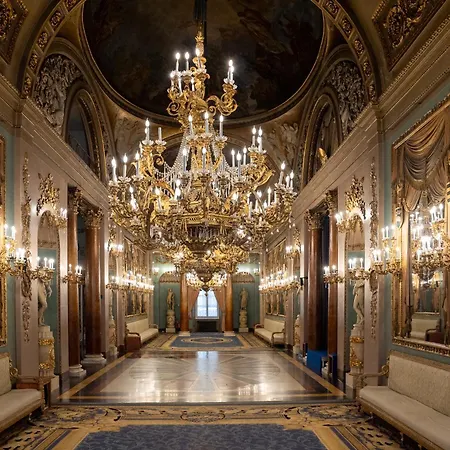 Borghese Palace Luxury Apartamento