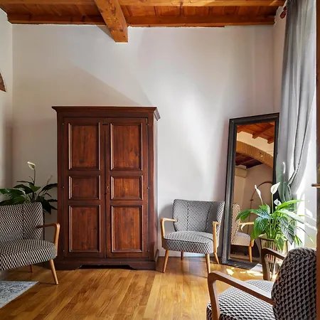 Location W/ Breathtaking Views Chic Palace Appartement
