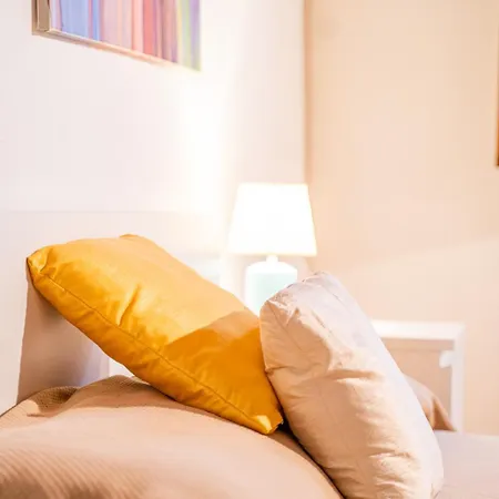 Apartment Vibe - Via Della Chiesa 51 *