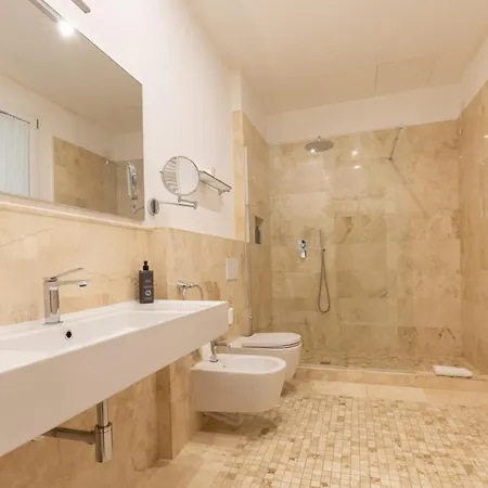 Ξενοδοχείο Adler Cavalieri Hotel-private & Gym 4*