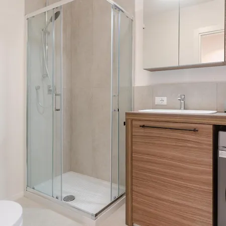 Bright & Modern 4 Bedrooms In Center Florence