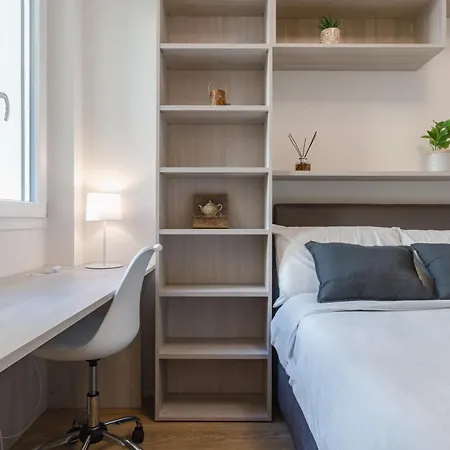 Bright & Modern 4 Bedrooms In Center Florence