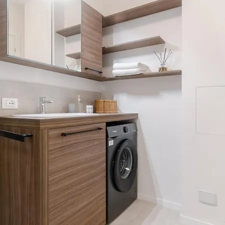Apartment Bright & Modern 4 Bedrooms In Center