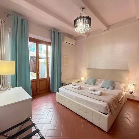 Guelfa Courtyard Retreat Apartment