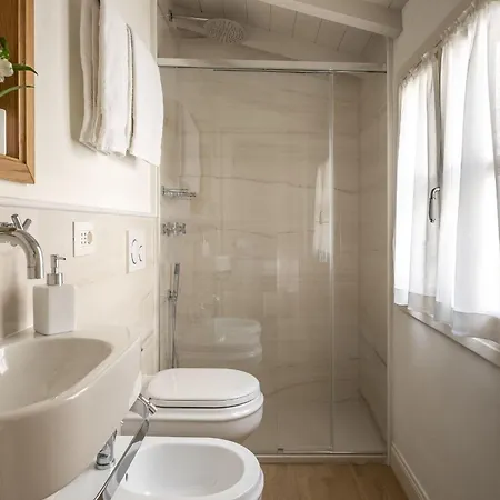 Deservi Charming Apartment Florence