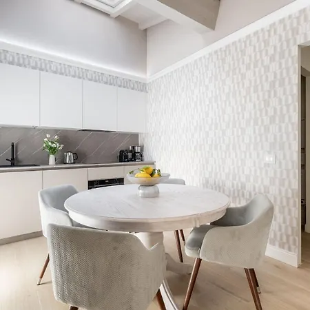 Apartment Deservi Charming Petrarca Florence