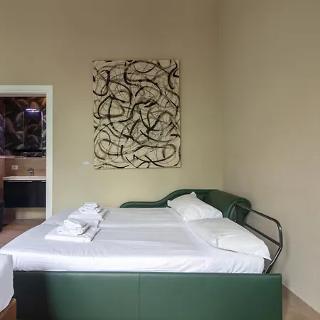 Apartment Tuscan Refined Retreat Florence