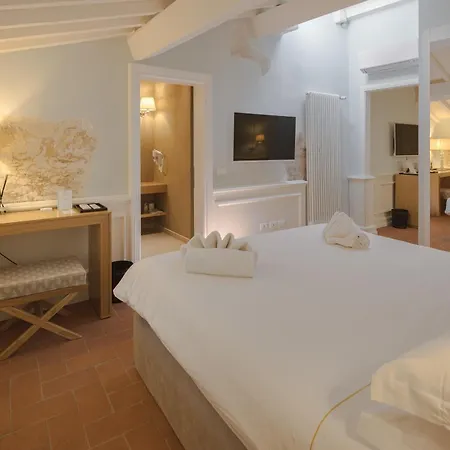 Relais Condotta Pensión 4*