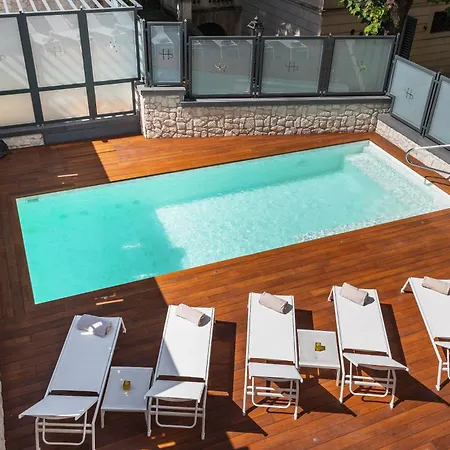 Hotel Lhp River Club
