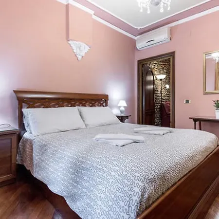 Macci Apartment *