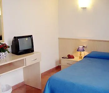 Eden Hotel 3*