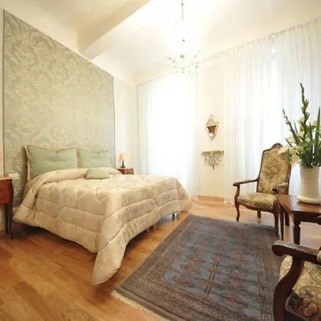 Accademia 3* Florencie
