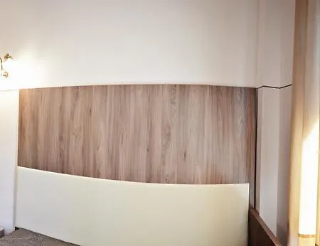 Arno Bellariva Hotel 2*