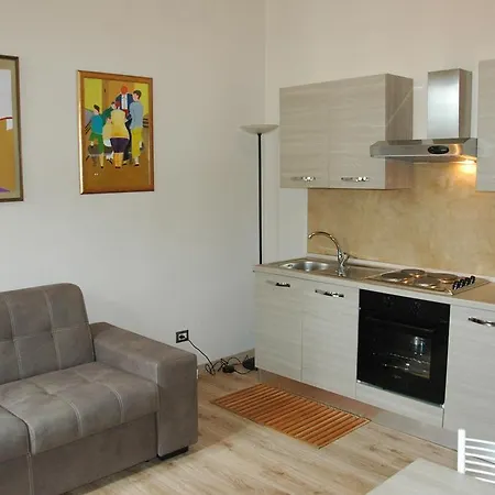 Vittoria Apartment *