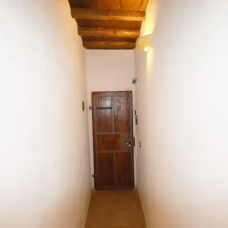 Sant'antonino Apartment