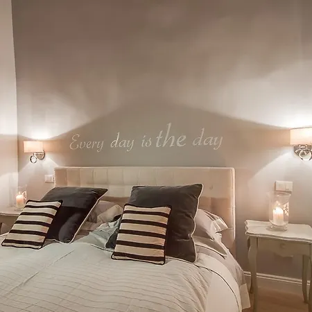 - Federighi Apartment Florence