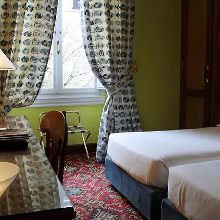 Hotel Albani 4*