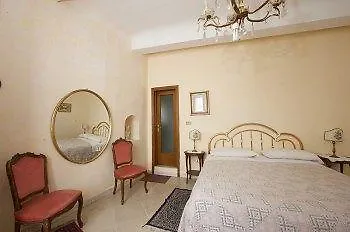 Burchi Guest house Florence