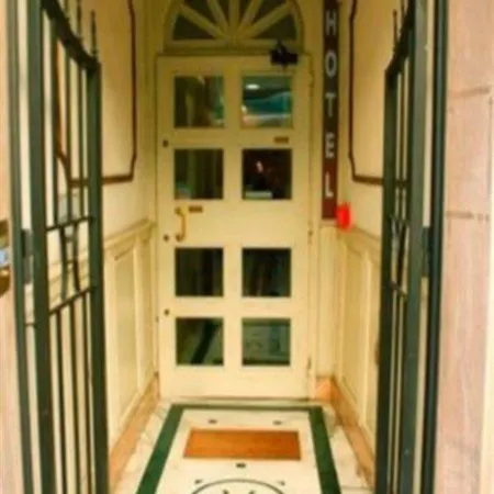 Hotel Spagna 2*