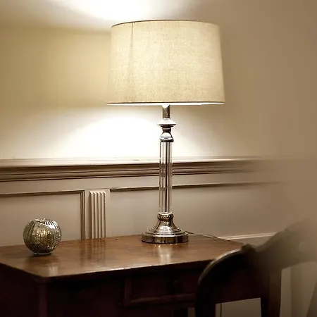 Oltrarno Apartment *