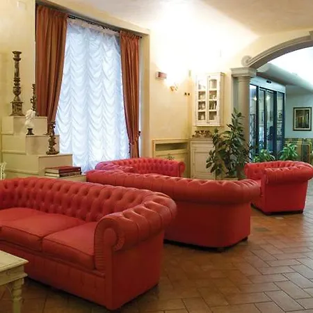 Alba Palace Hotel 3*