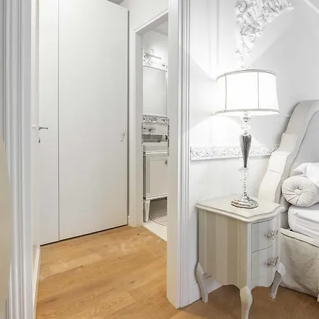 Apartment Luxury Rucellai *