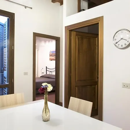 Oriuolo Palace Apartment *