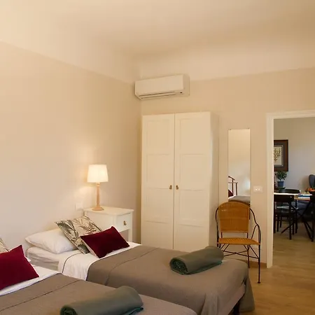 Apartment Casa Santa Maria Florence