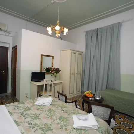 Desirèe Hotel 3*