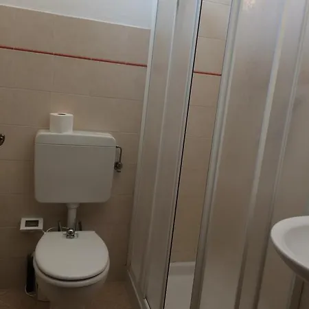Bodoni Hotel 2*