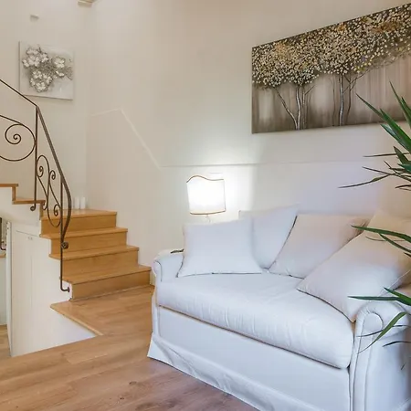 - San Niccolo Elegance Apartment *