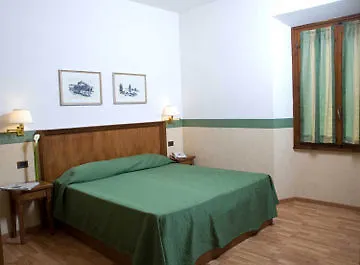 Golf Hotell 3*
