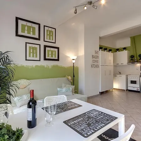 Apartment Number11 Florence