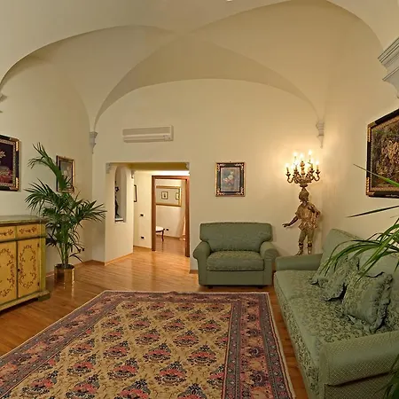 Michelangiolo Penthouse Florence