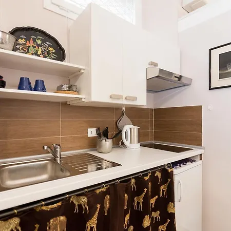 Sant'antonino Apartment