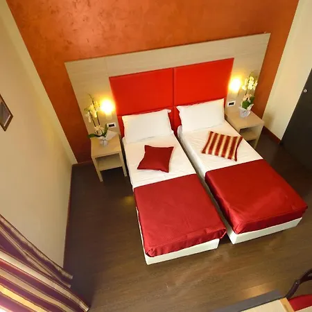 ベッド・アンド・ブレックファスト B＆b マルボ フローレンス 3*