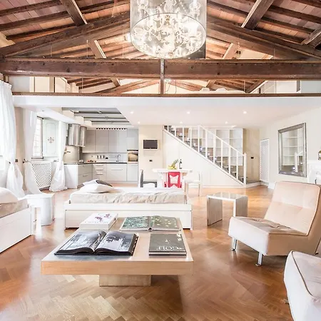 Duomo Luxury Loft By Mmega Florence